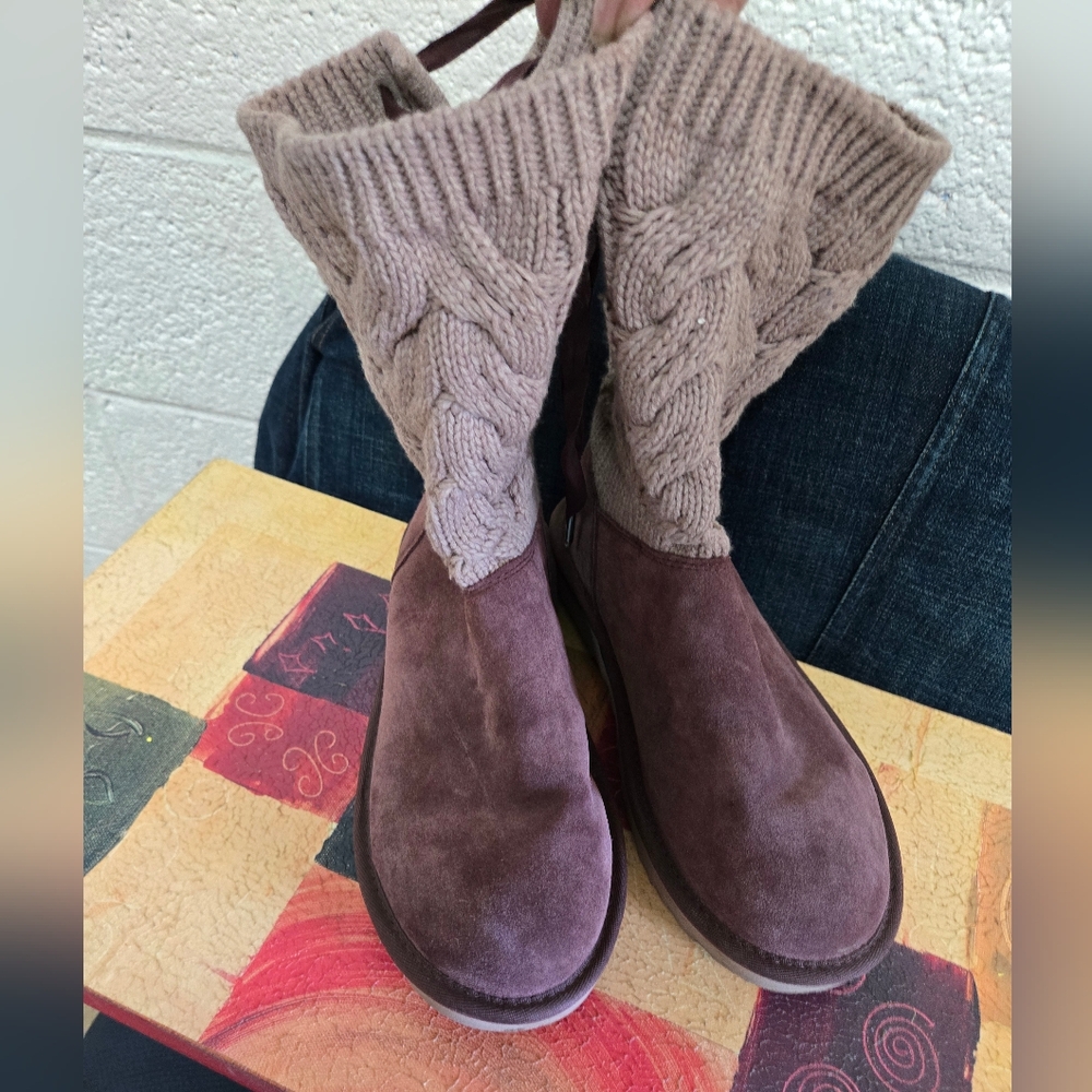 Ugg Boots with knit top size 7
